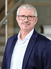 Portrait von Ernst Wilhelm